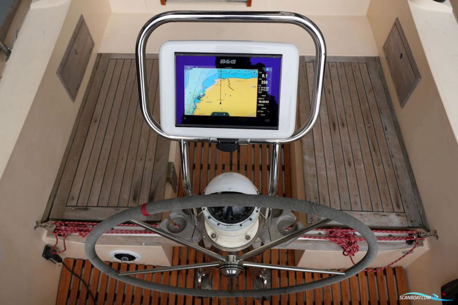 Camper & Nicholsons 35