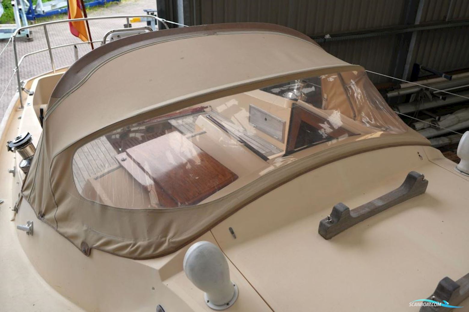 Camper & Nicholsons 35