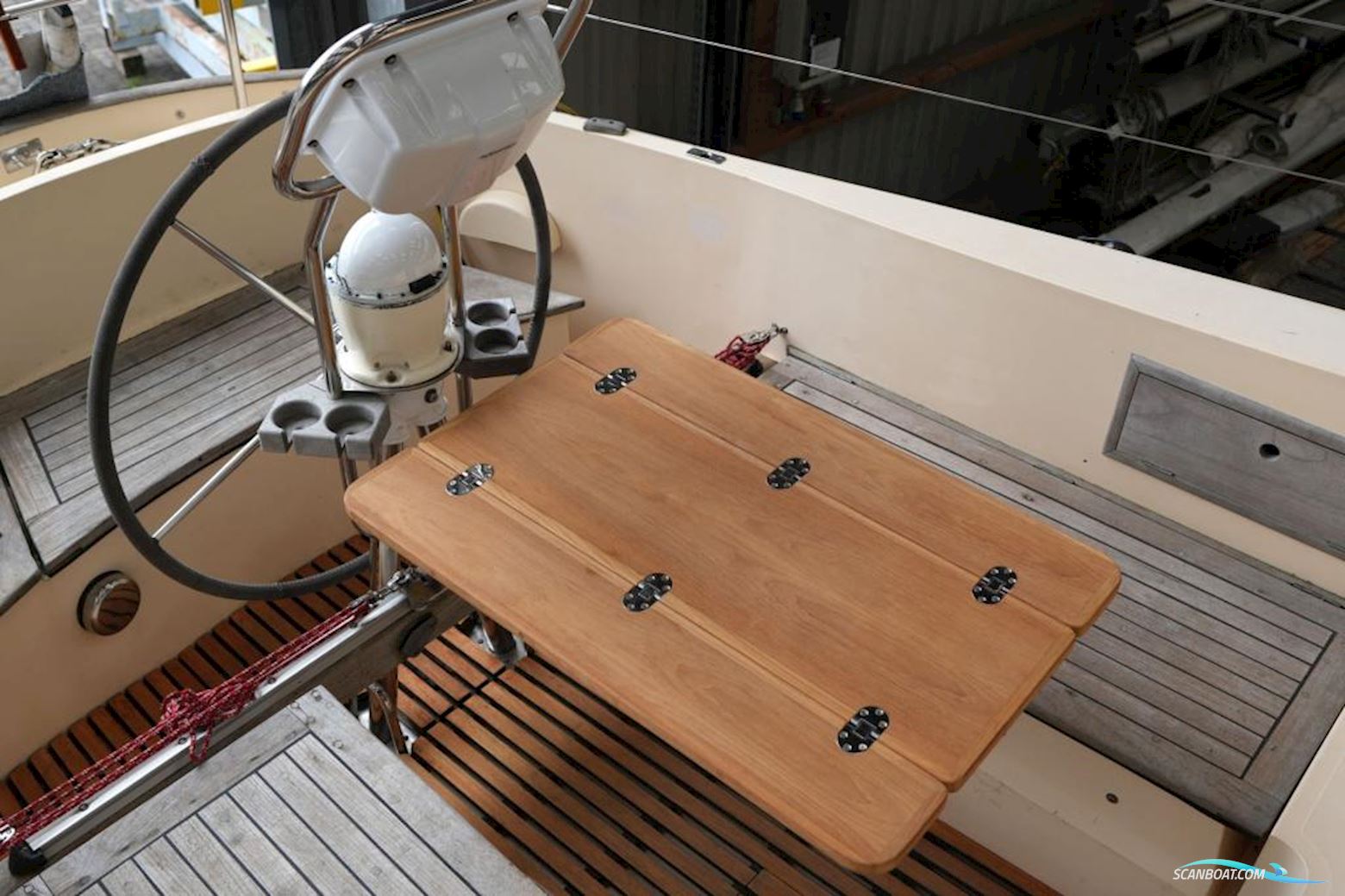 Camper & Nicholsons 35