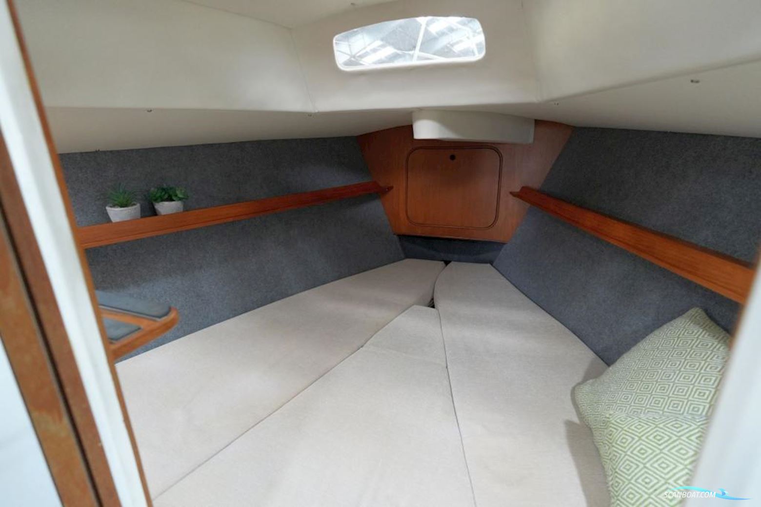 Camper & Nicholsons 35