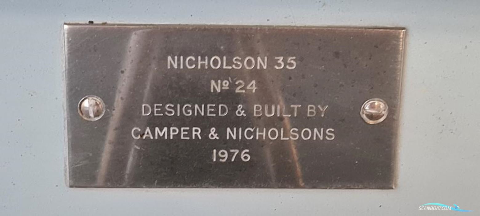 Camper & Nicholsons 35