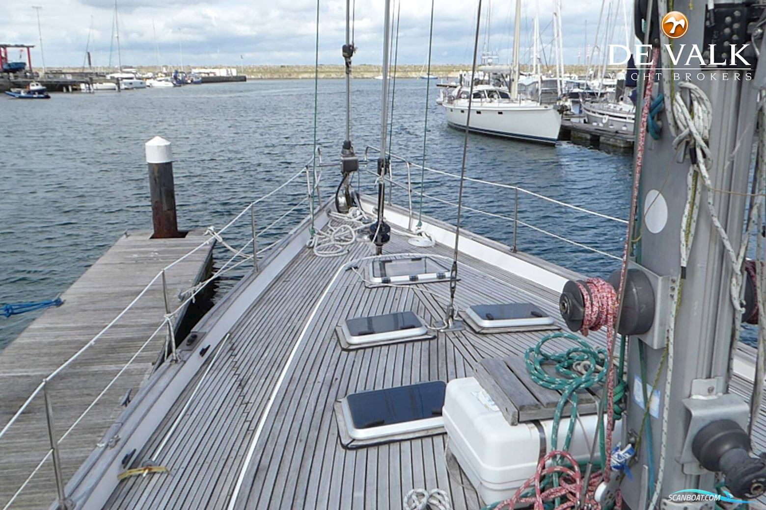 Camper & Nicholsons 58