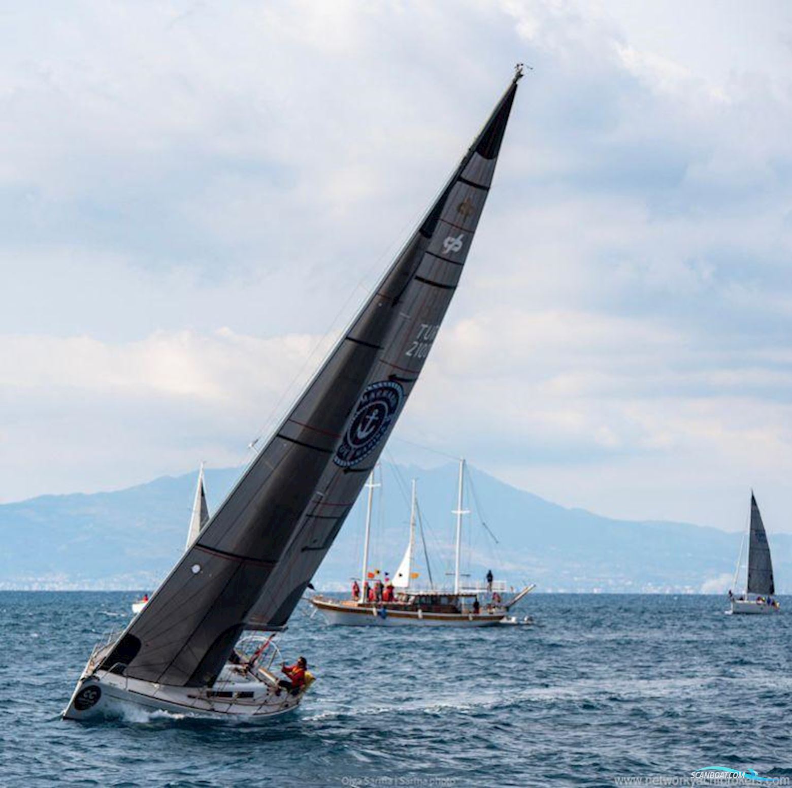 Cantiere Del Pardo Grand Soleil 37 B&C