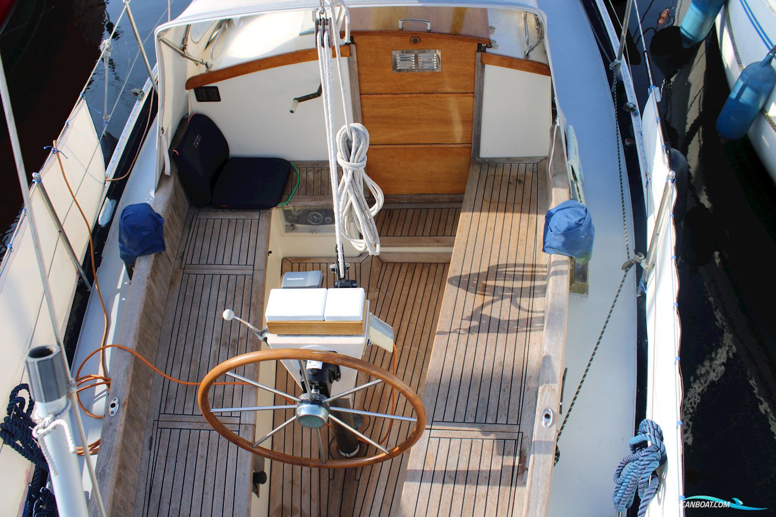 Carena 35