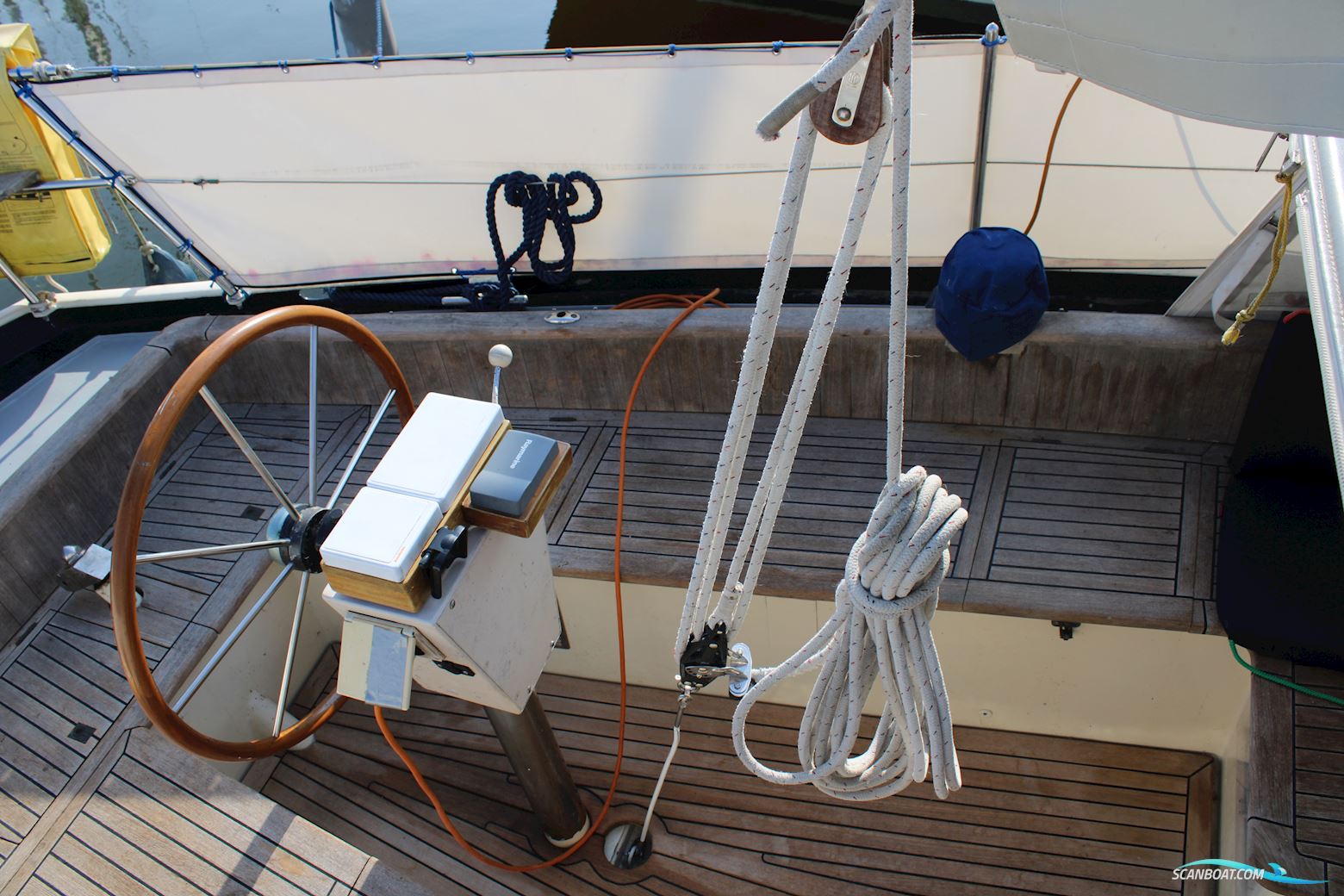 Carena 35