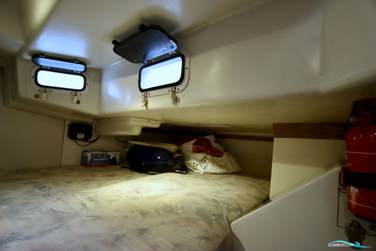 Catalina  270