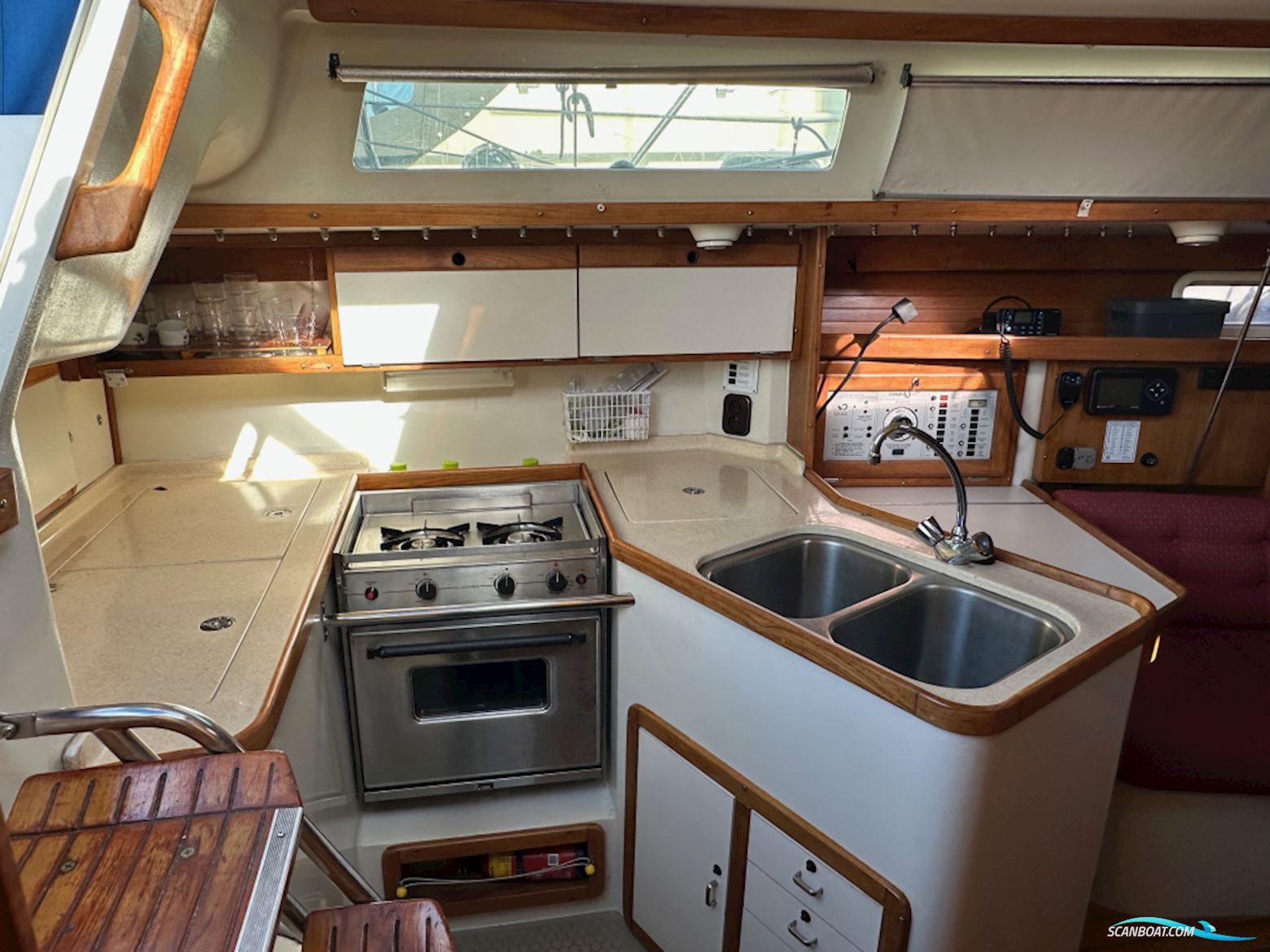 Catalina  320