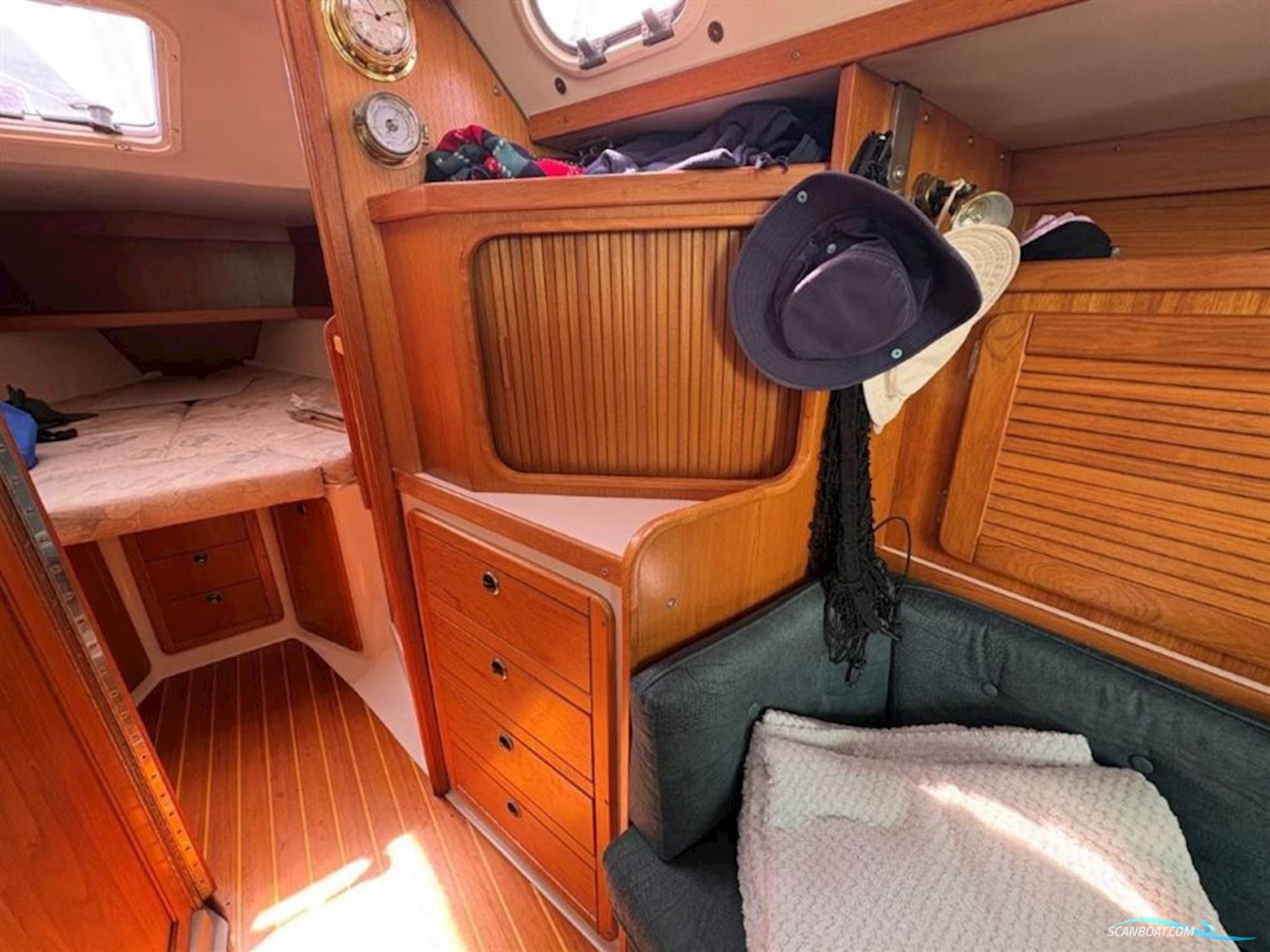Catalina  36 Mark II