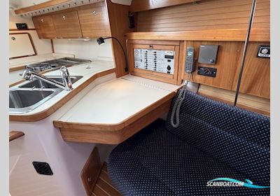 Catalina 320 Sejlbåd 2004, med Yanmar 3GM30F motor, Holland