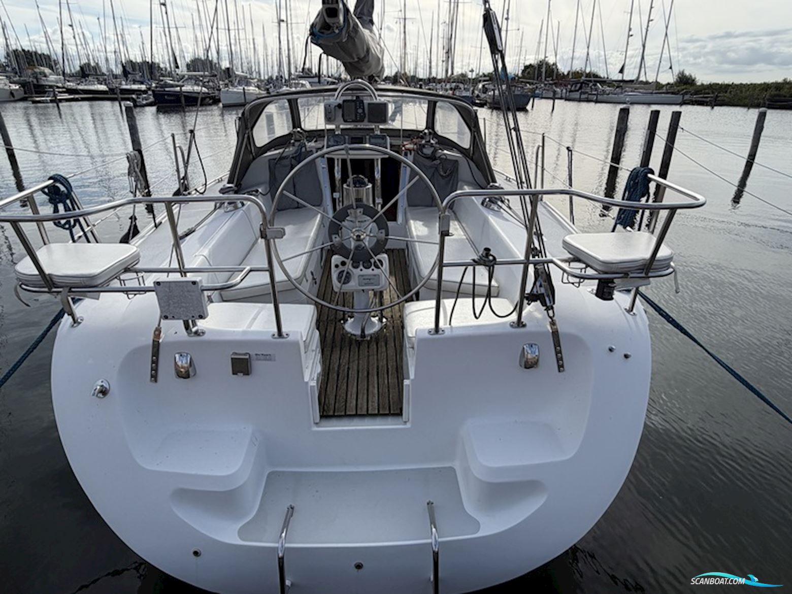 Catalina 320