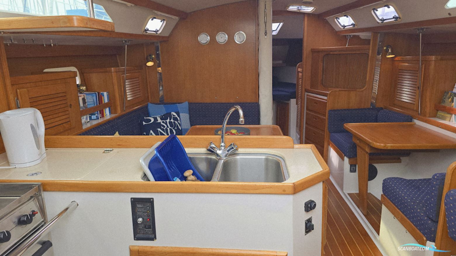 Catalina 36