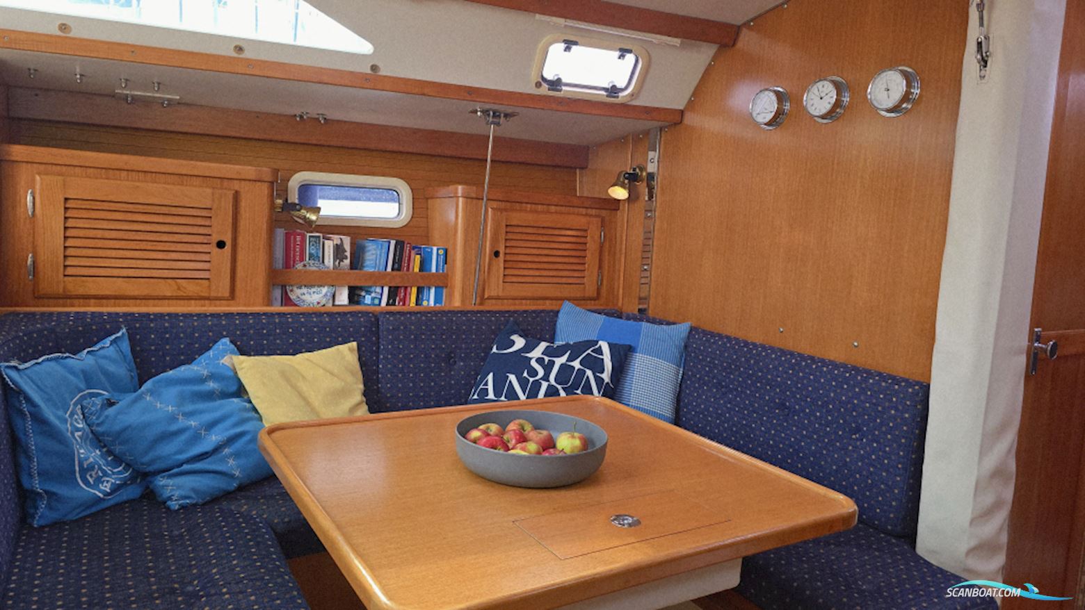 Catalina 36
