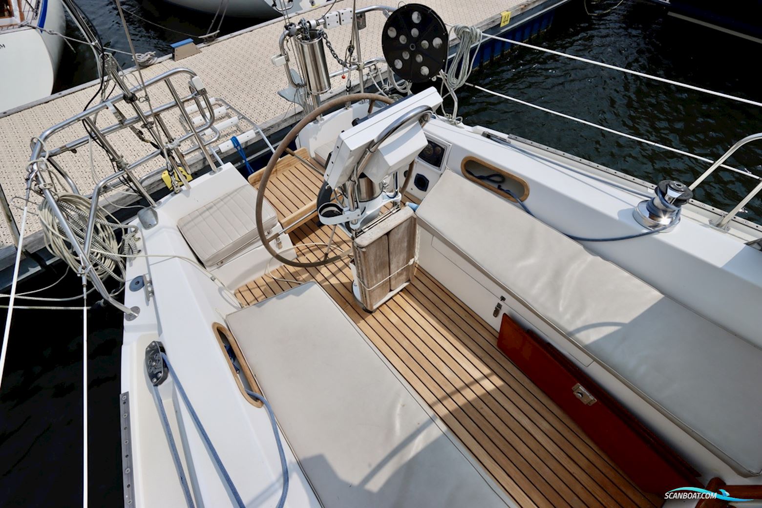 Catalina 36