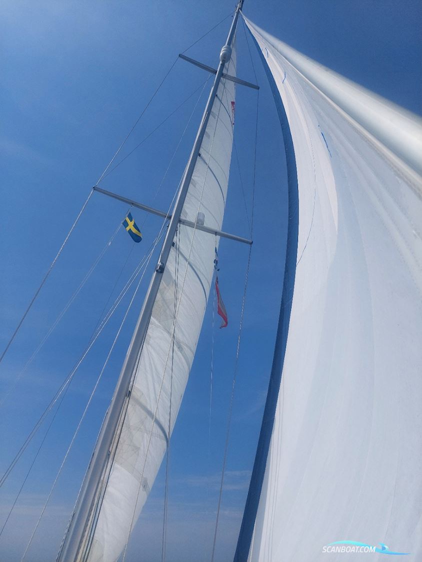 Catalina 400