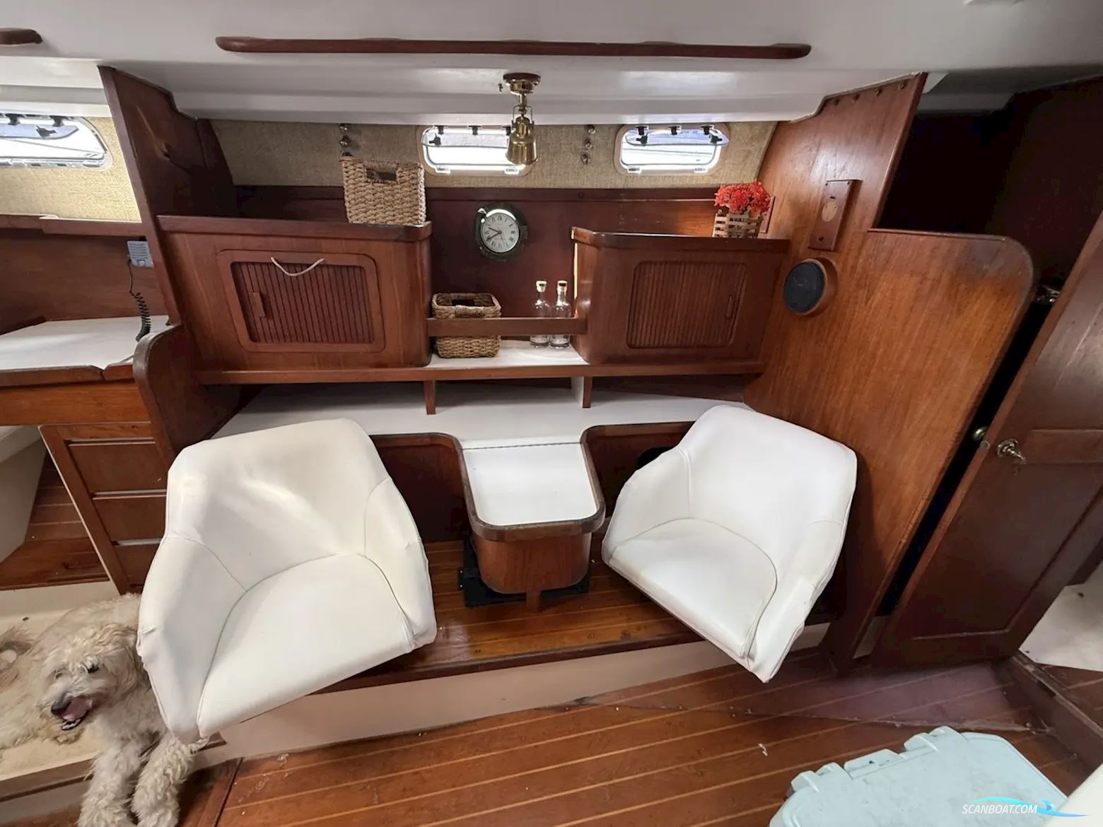 Catalina 41 Classic