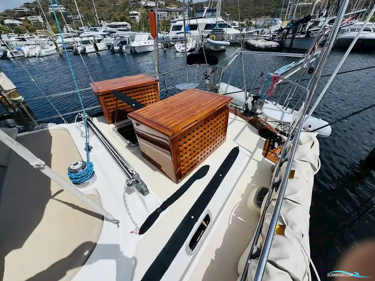 Catalina Out Island Classic 41