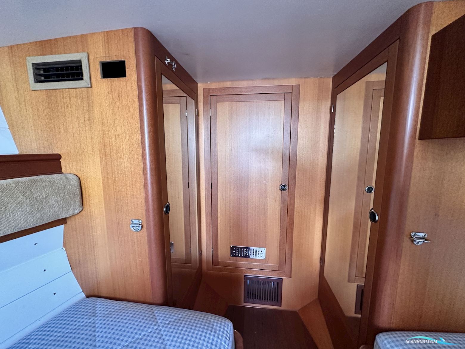 Celeste 36