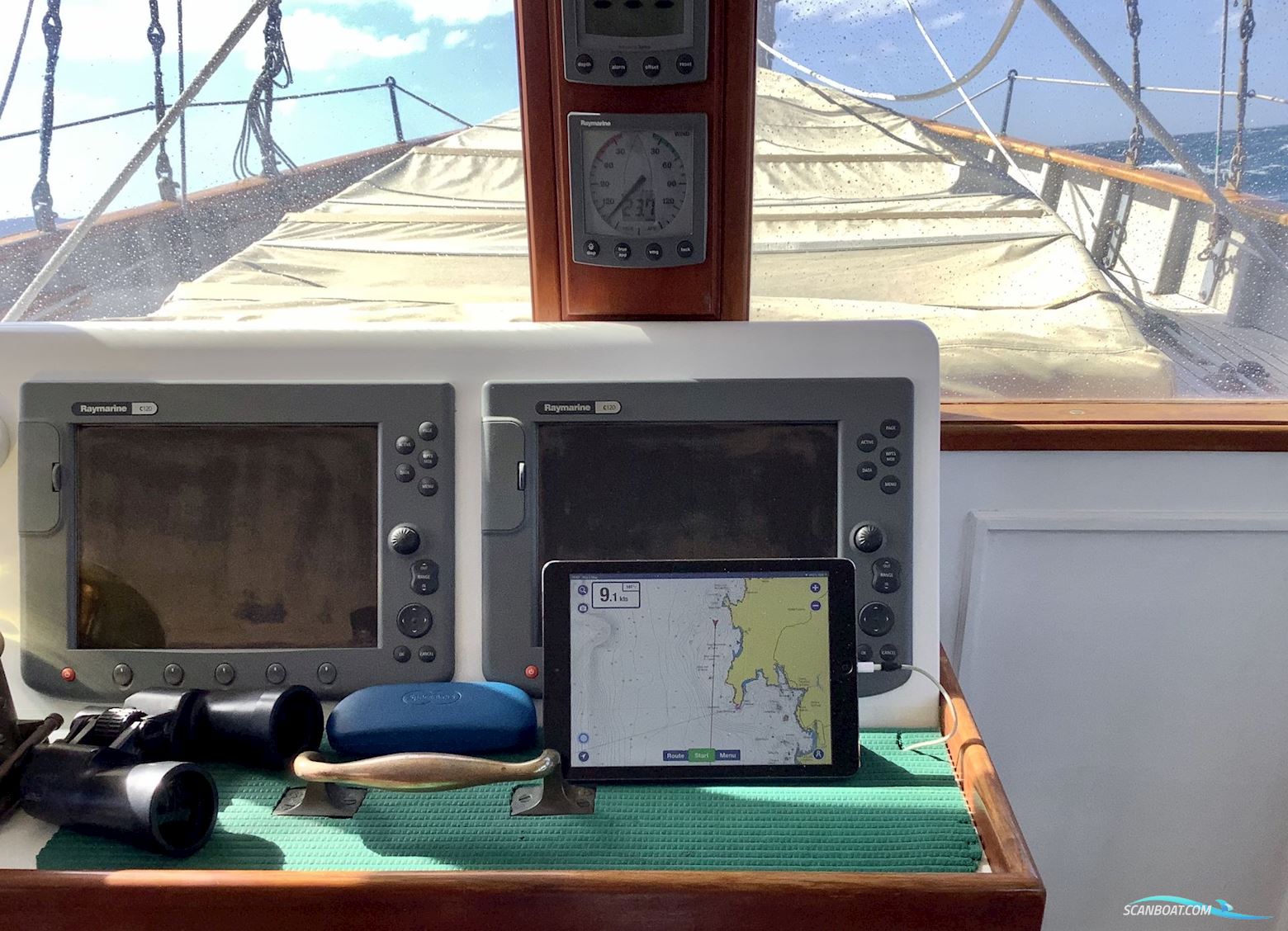 Classic Ketch Pilot House 65ft