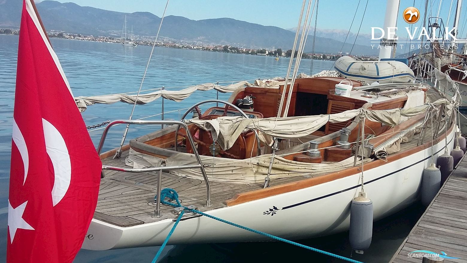 Classic Sailing Yacht
