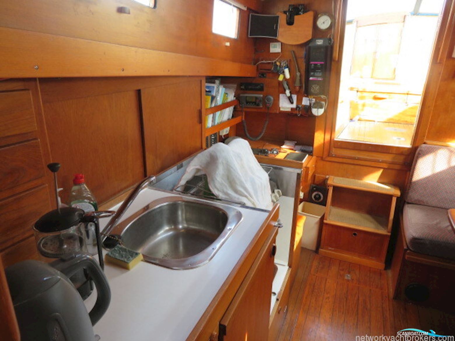 Classic Yacht Great Dane 37