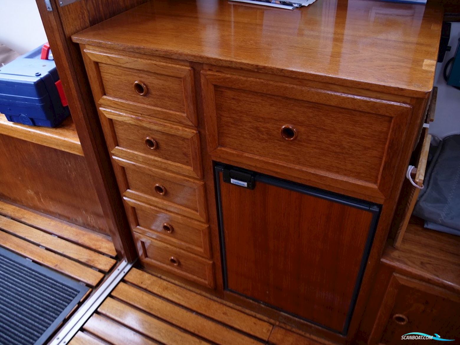 Colvic 29  Coaster  Custom