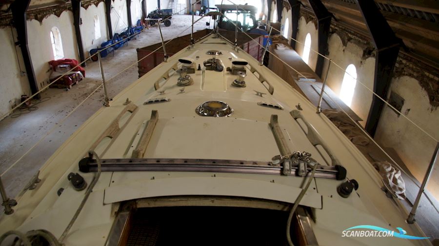 Commander 31