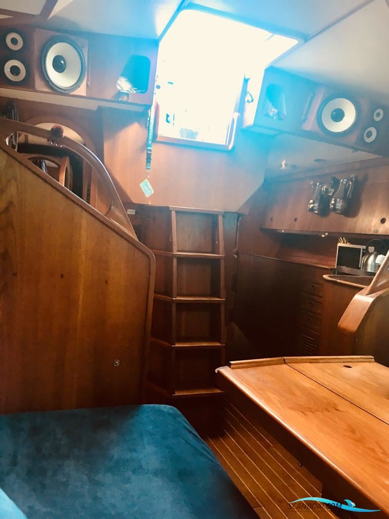 Conrad Outborn 40