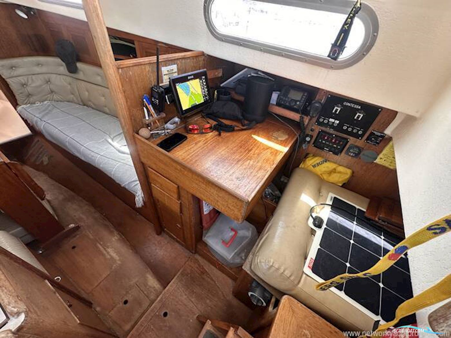 Contessa 32