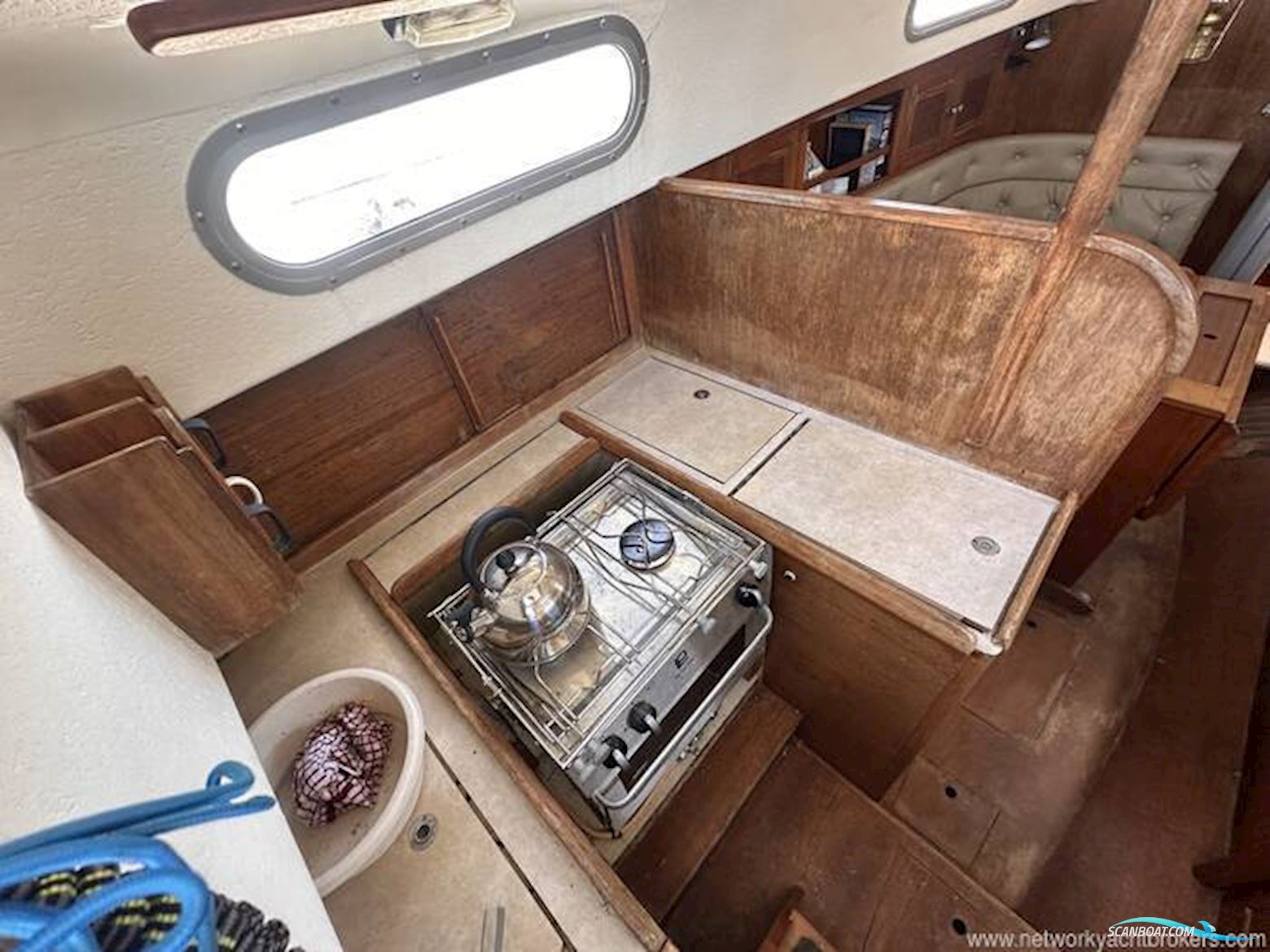 Contessa 32