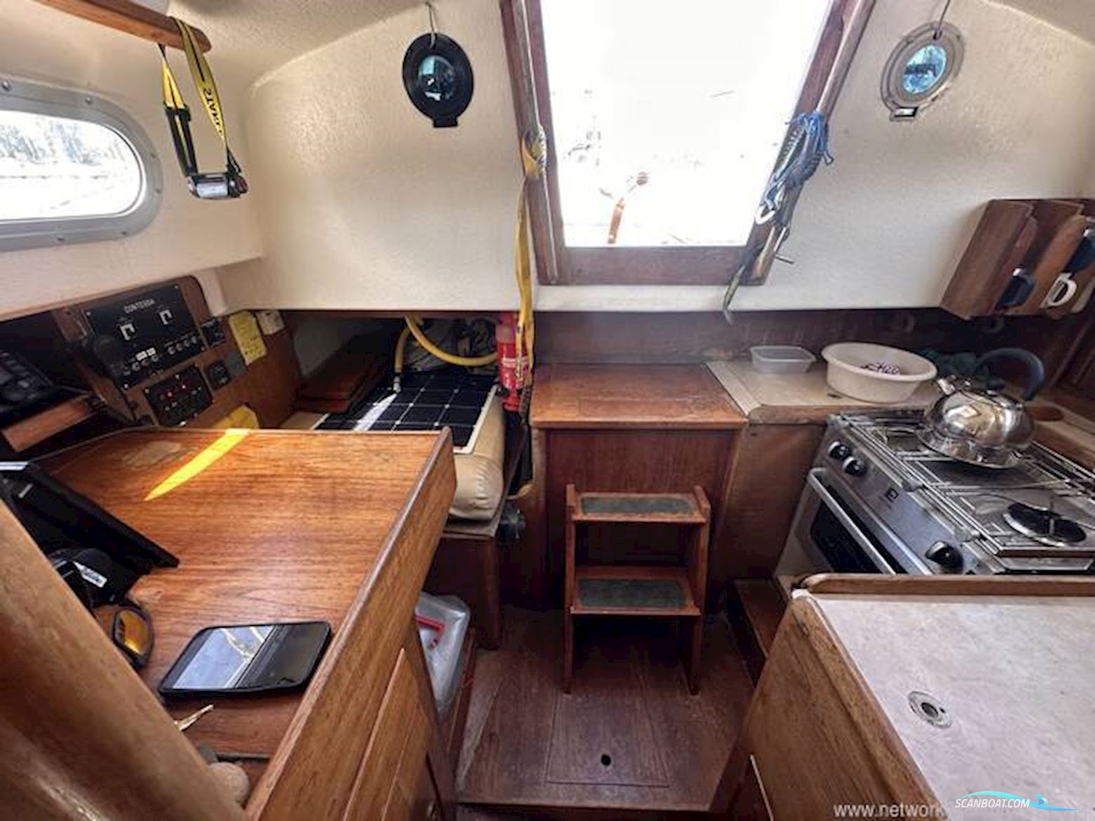 Contessa 32