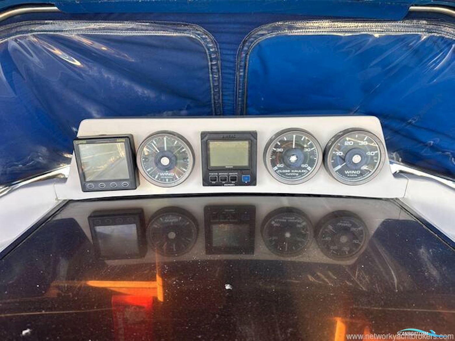 Contessa 32