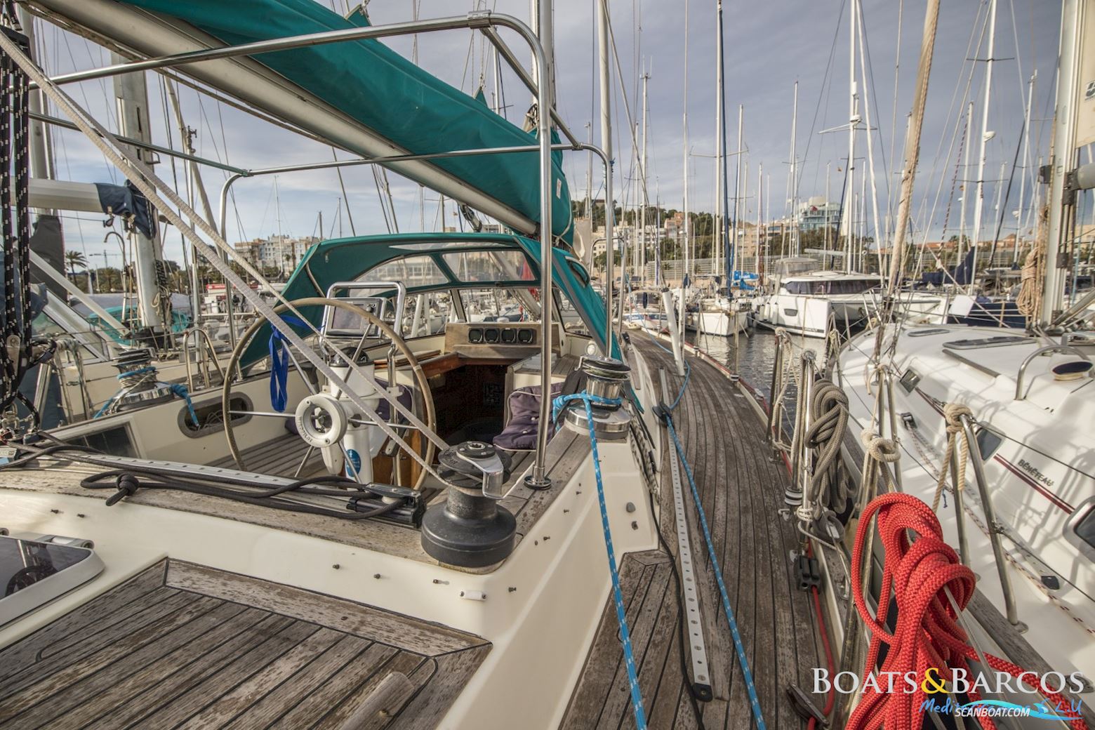 Contest Yachts 43