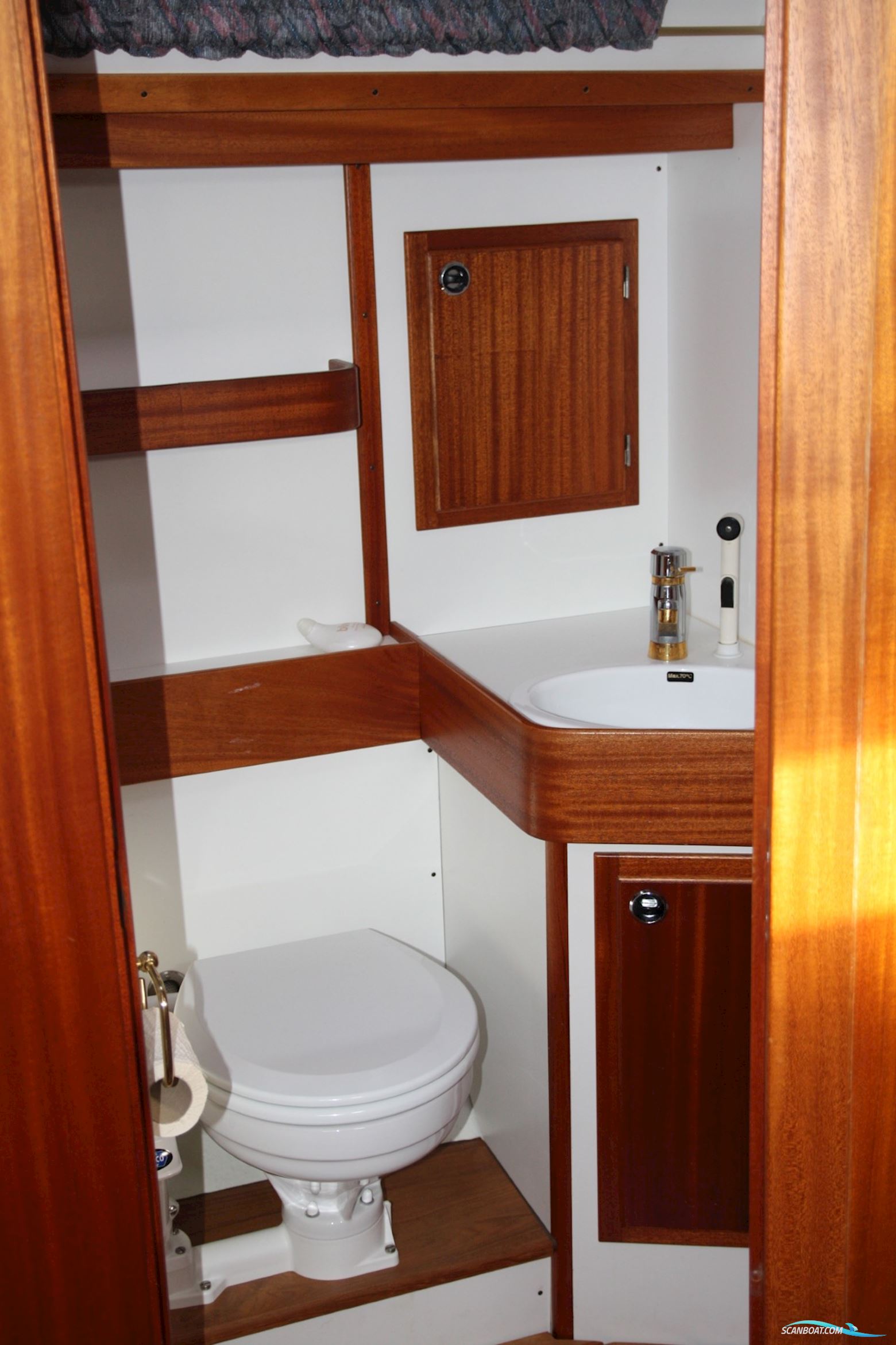 Contrast Contrast 400