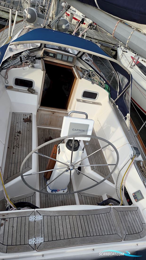 CR YACHTS 390