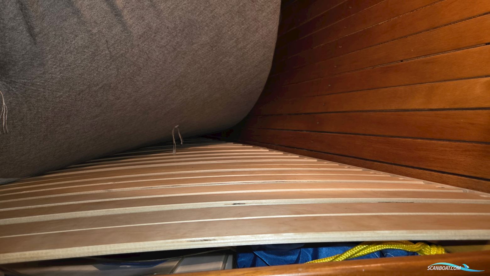 CR YACHTS 390
