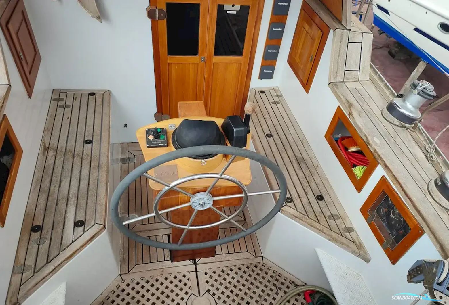 CUSTOM Steel Pilothouse