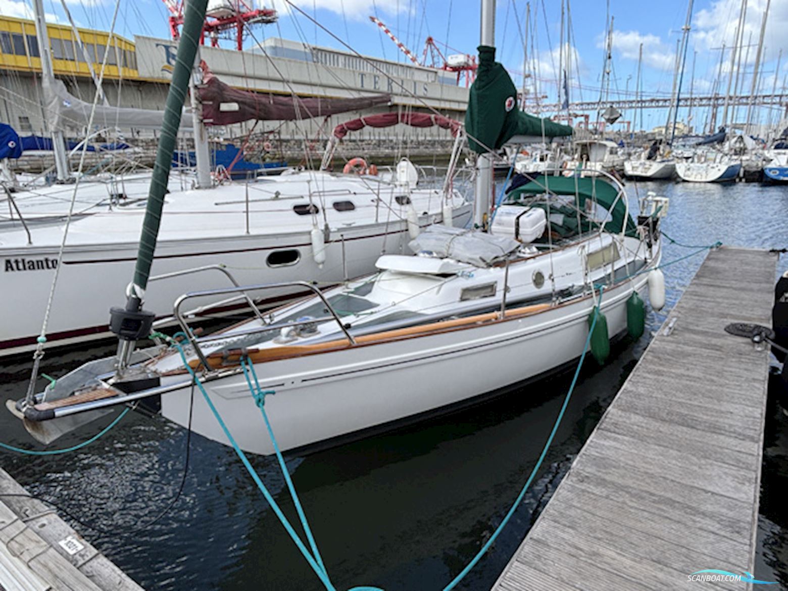 Cutlass 27 Sejlbåd 1971, med Yanmar motor, Portugal
