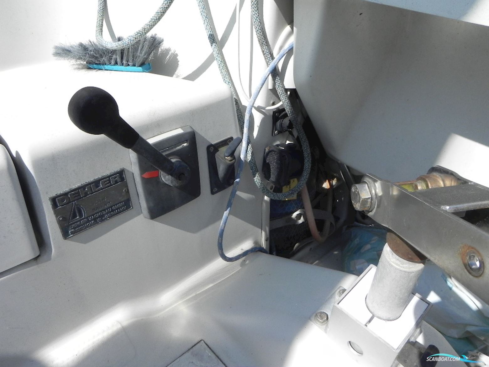 Dehler  28