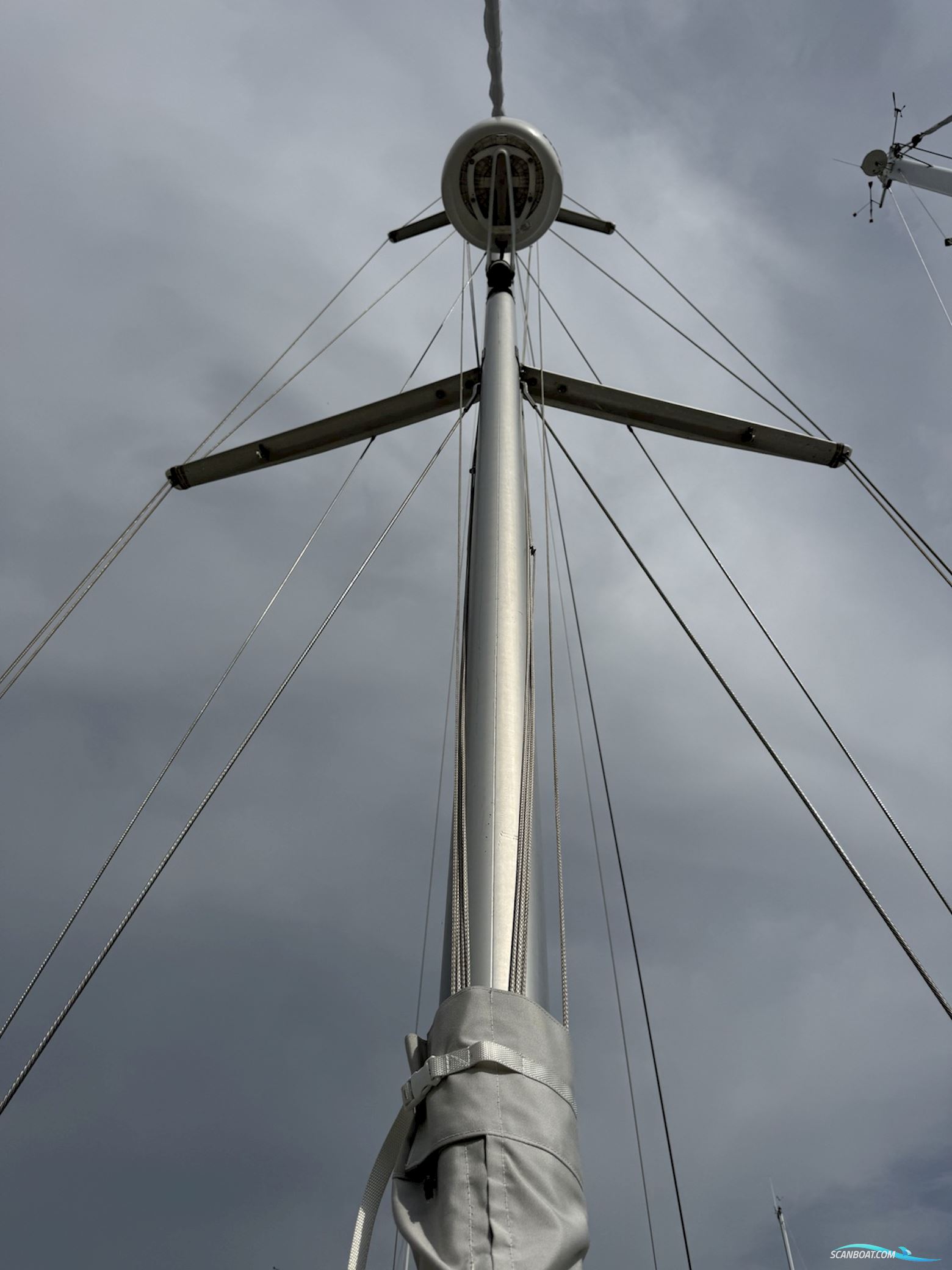 Dehler 37