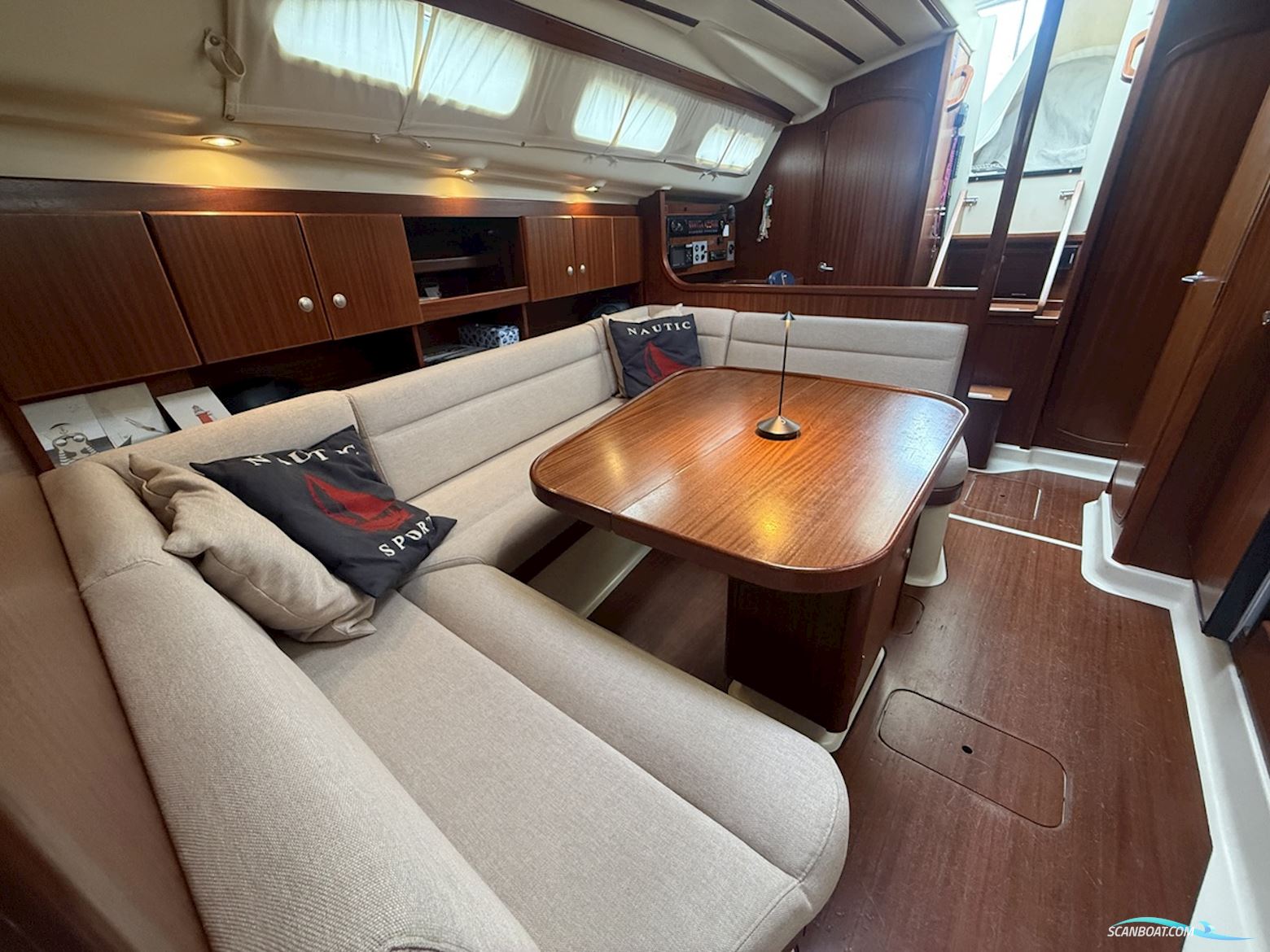 Dehler 37