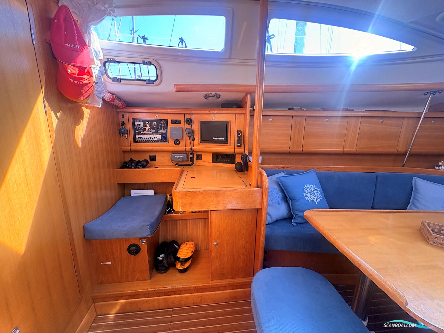 Delphia 40