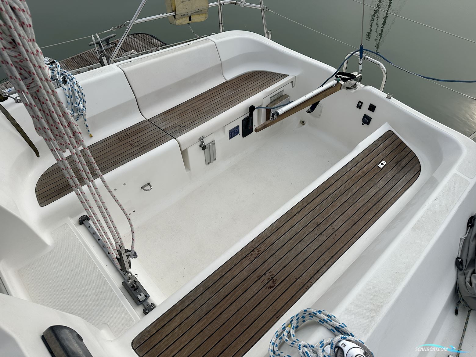 Dufour  32 Classic