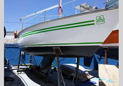Dufour 24 Sejlbåd 1977, med Renault Marine motor, Portugal