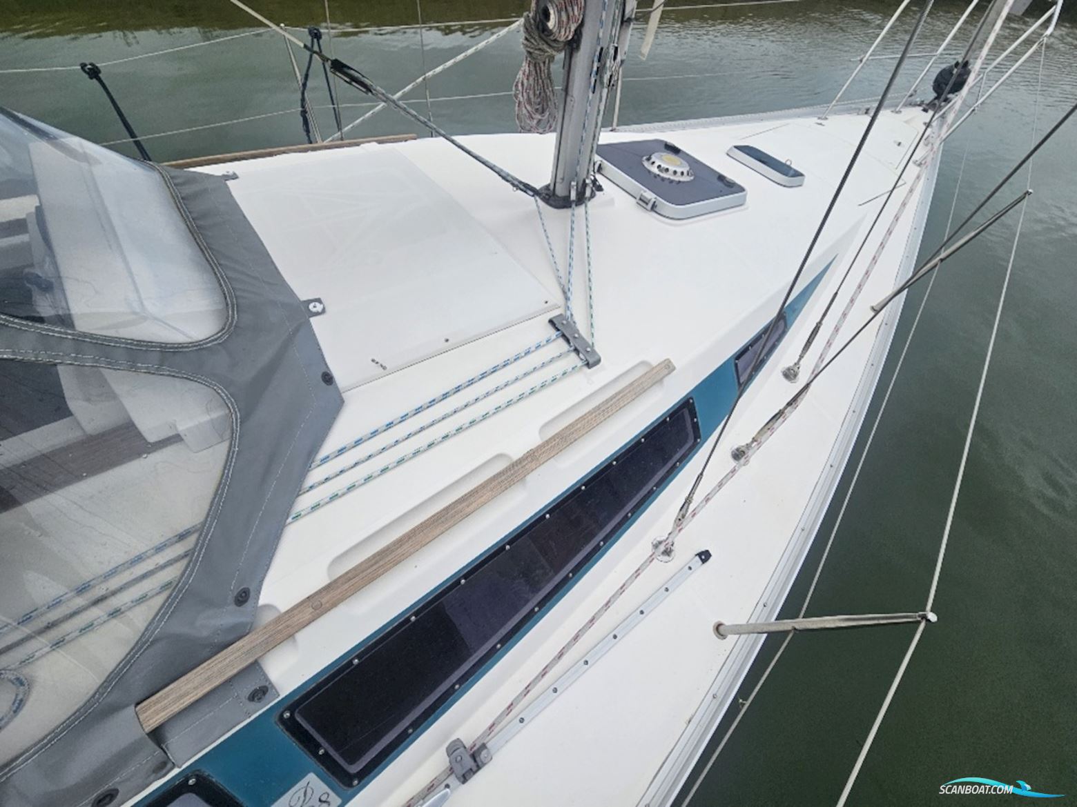 Dufour 28