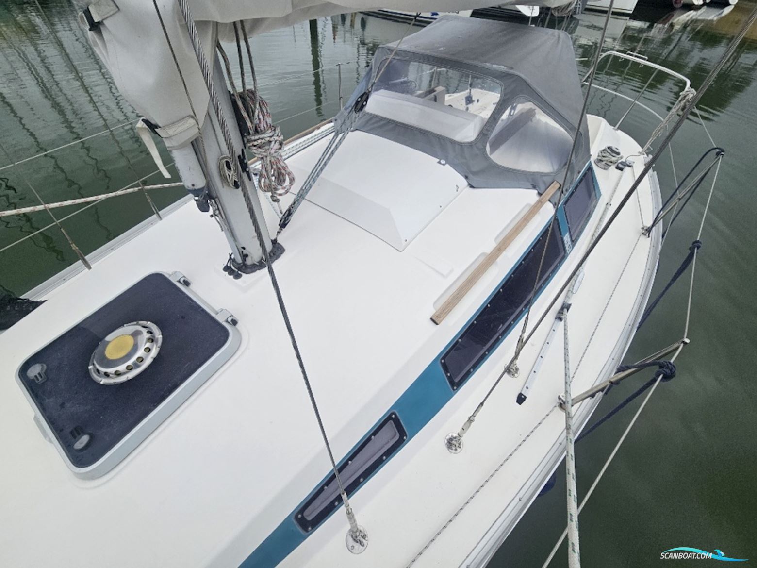 Dufour 28