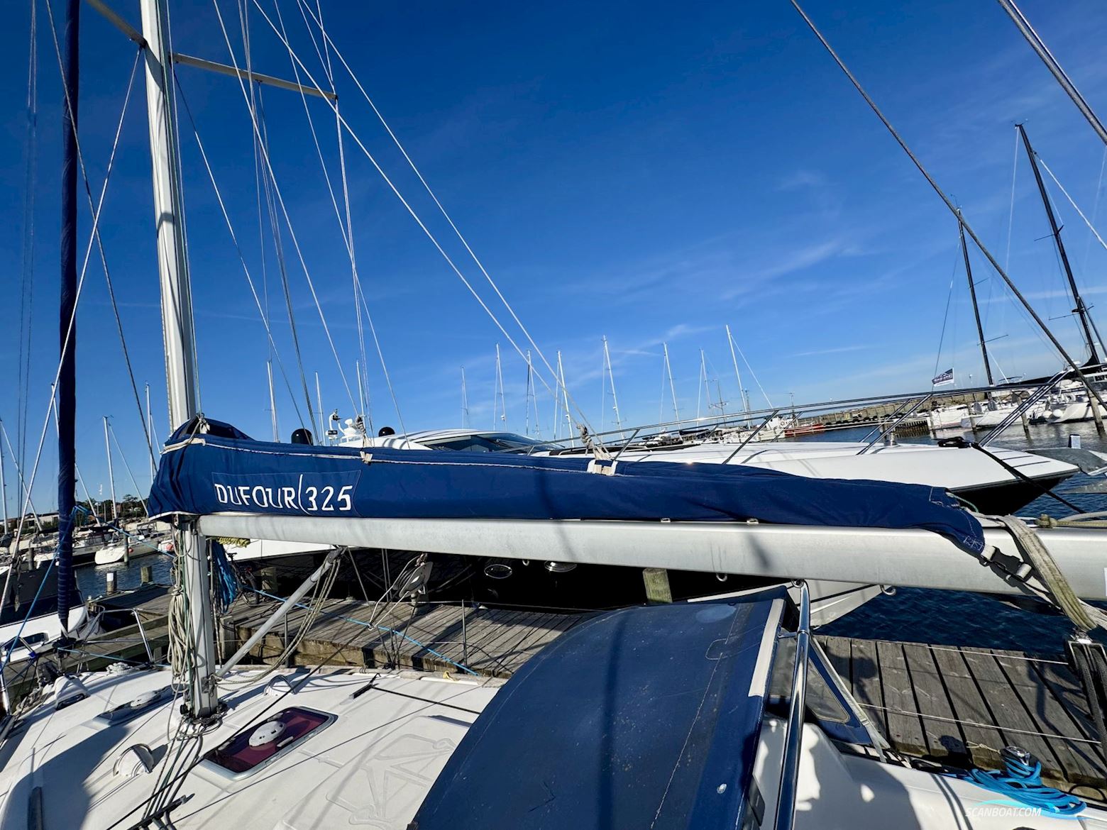 Dufour 325 Grand Large