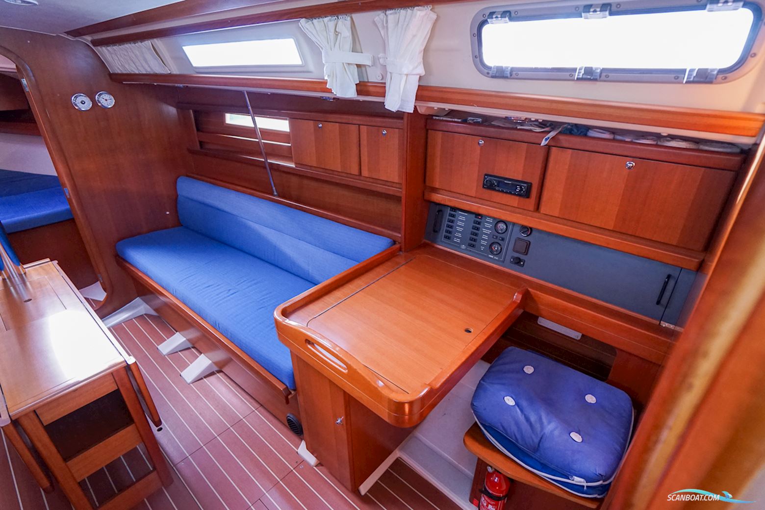 Dufour 325 Grand Large