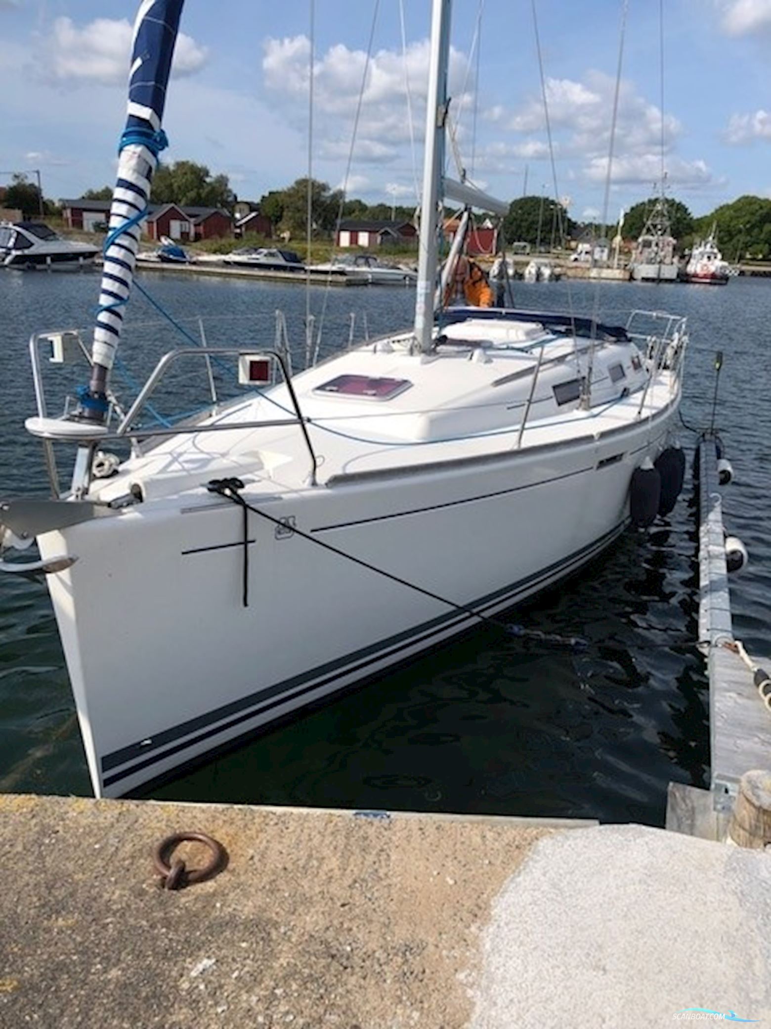 Dufour 325