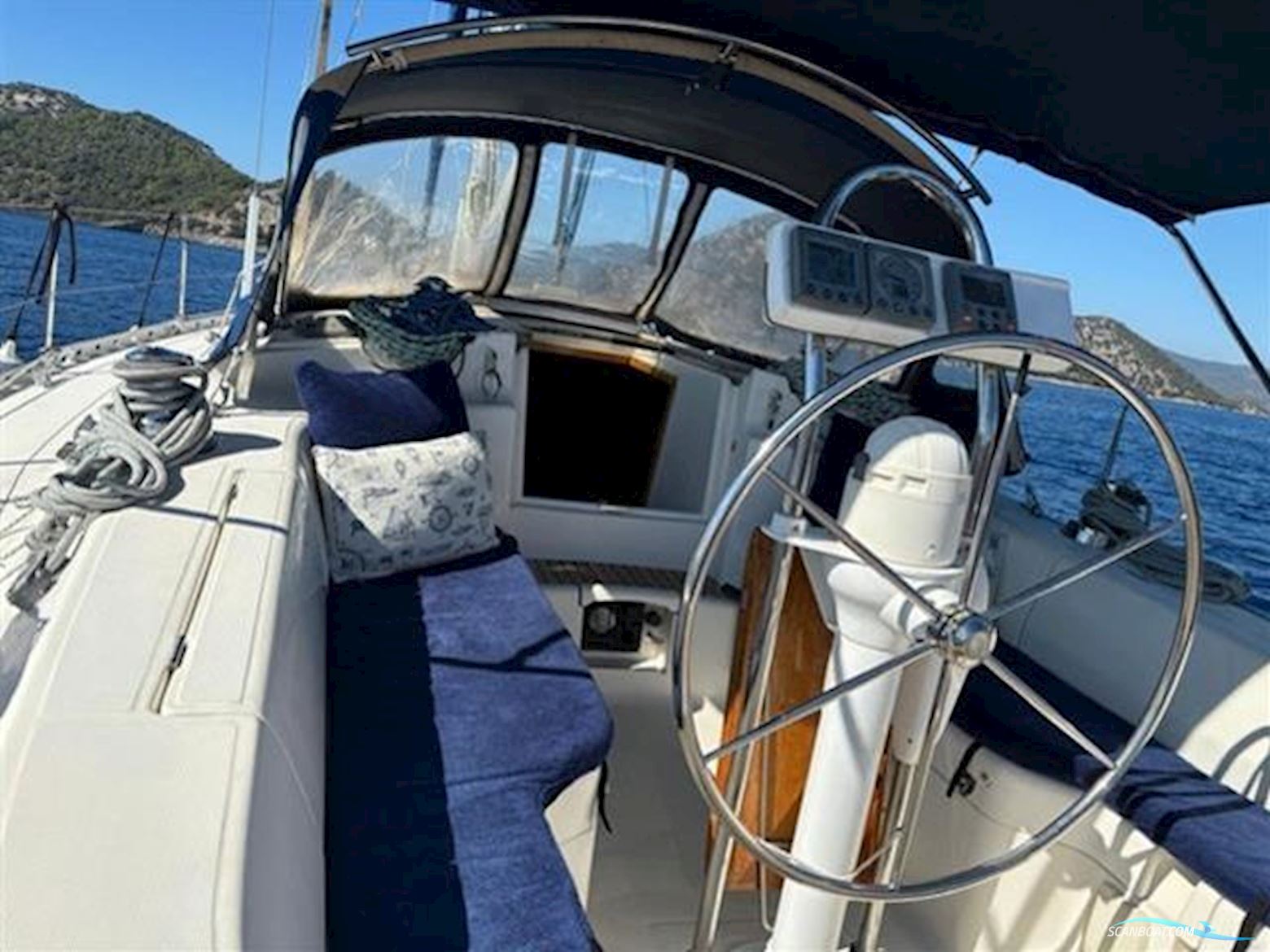 Dufour 36 Classic