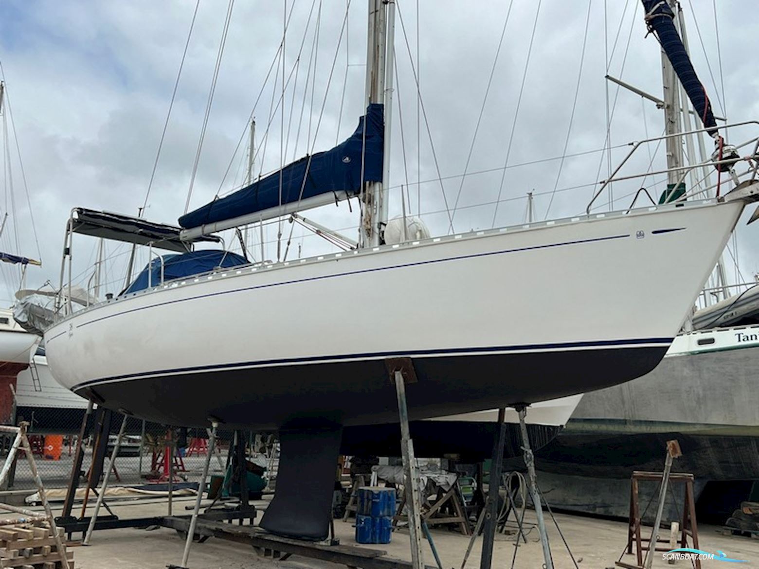 Dufour 38 Classic